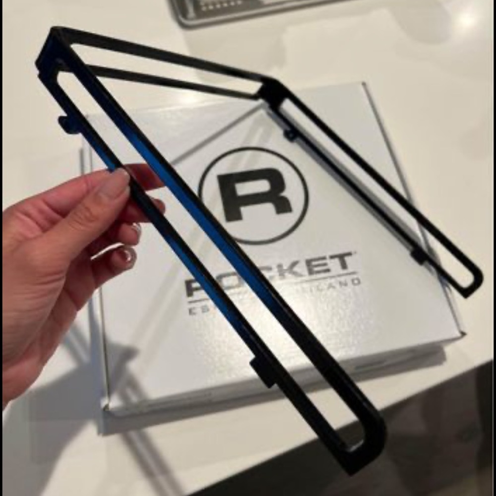 Rocket Espresso Appartamento Black Cup Rail